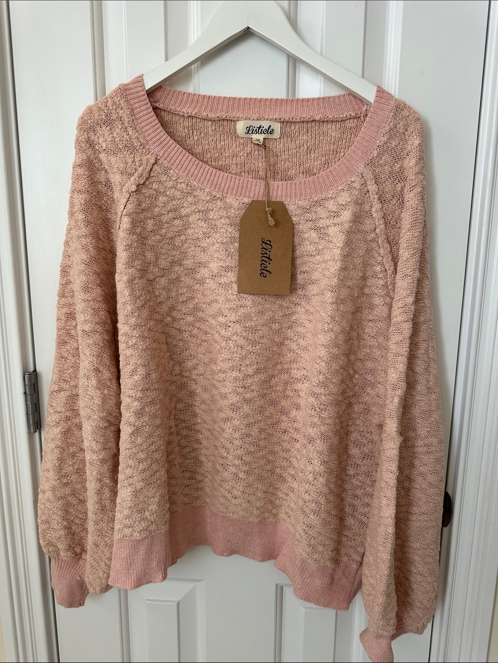 Listicle Women's Blush Textured Knit Scoop Neck Sweater